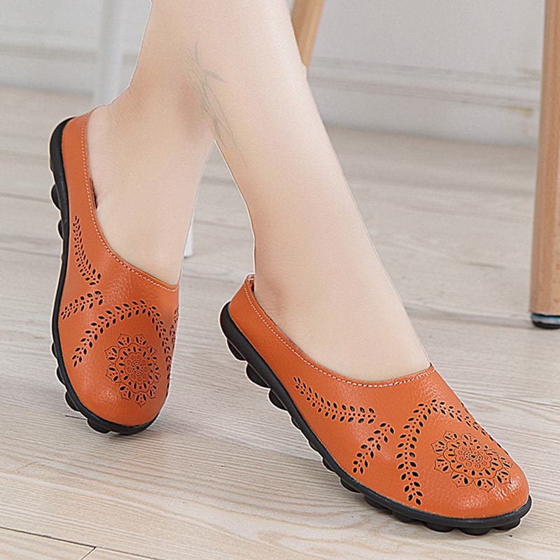 Warm slippers for women